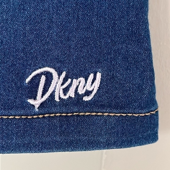 Brand New DKNY Button Up Dark Blue Jean Skirt Adjustable Waist Embroidered Logo - Picture 4 of 11